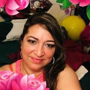 Meet your Posher, Yolanda